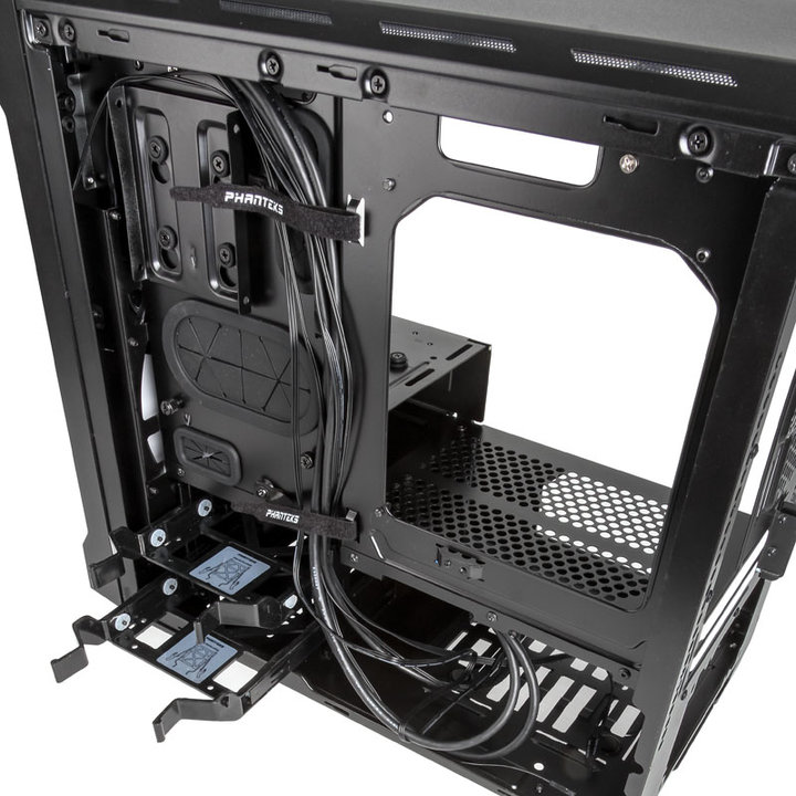 Phanteks Enthoo EVOLV ITX 04